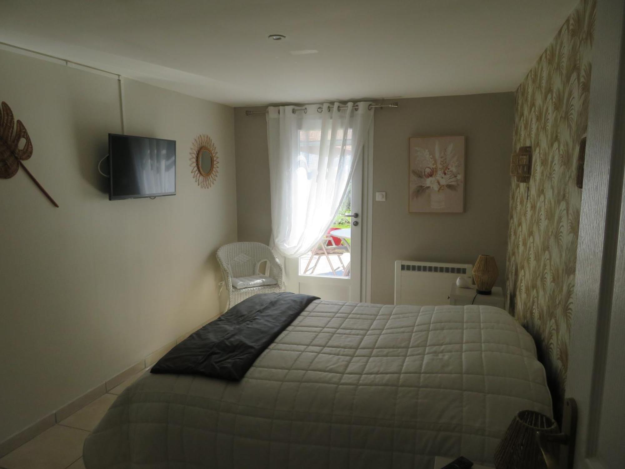 Le Colombie Gouleme Bed & Breakfast Concores Exterior photo